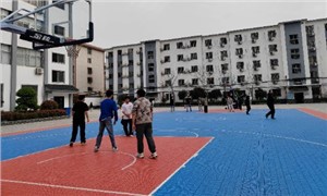 学校操场
