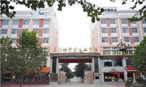 学校大门