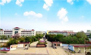 学校大门