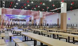 学校食堂