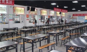 学校食堂