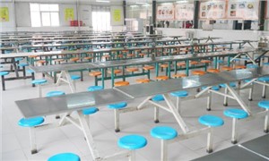 学校食堂