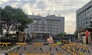 学校大门