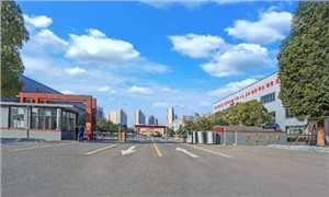 学校大门
