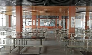 学校食堂