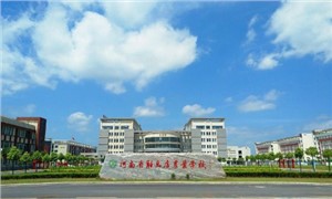 学校大门