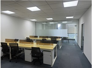 东方万国企业中心-270平
