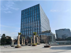 东方万国企业中心