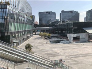 东方万国企业中心